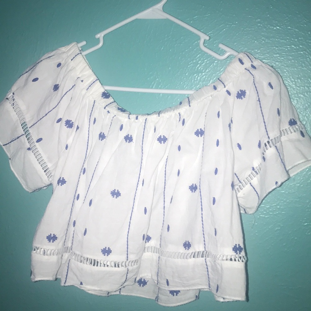 Off shoulder - Picture 2 of 3